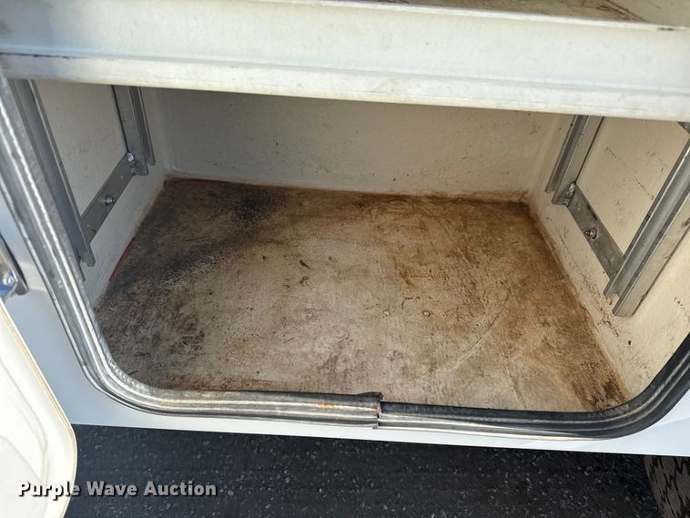 image for item EG6160 2015 Dodge Ram 4500  utility / service truck