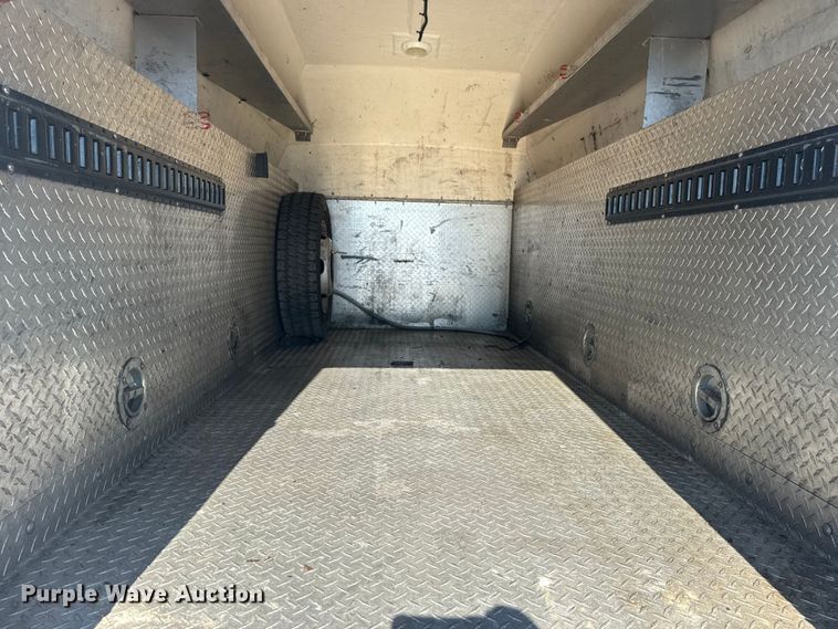 image for item EG6160 2015 Dodge Ram 4500  utility / service truck