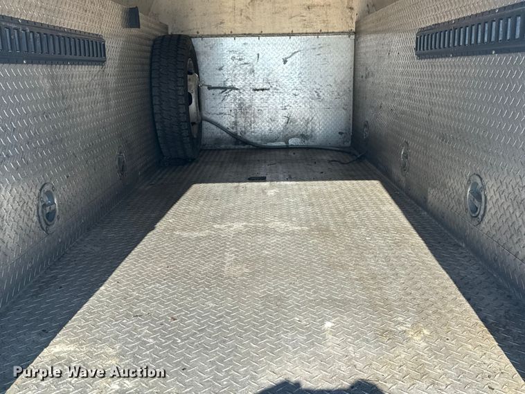 image for item EG6160 2015 Dodge Ram 4500  utility / service truck