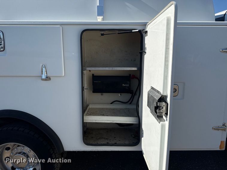 image for item EG6160 2015 Dodge Ram 4500  utility / service truck