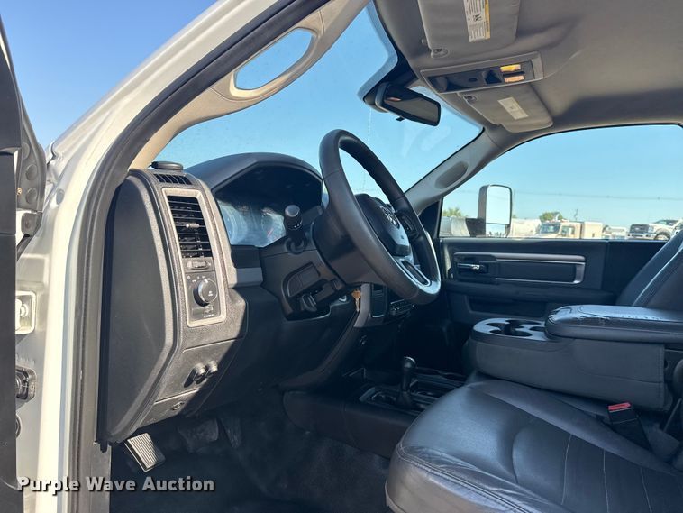 image for item EG6160 2015 Dodge Ram 4500  utility / service truck