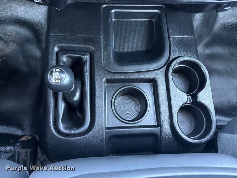 image for item EG6160 2015 Dodge Ram 4500  utility / service truck