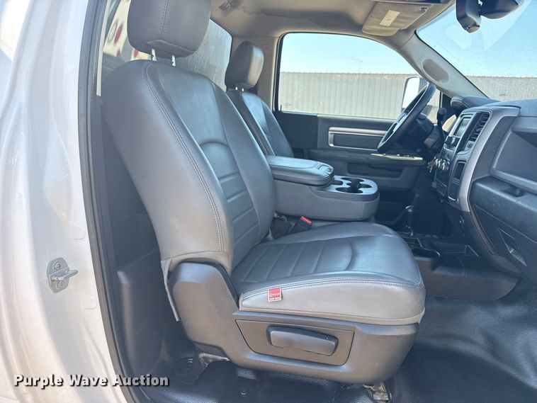 image for item EG6160 2015 Dodge Ram 4500  utility / service truck