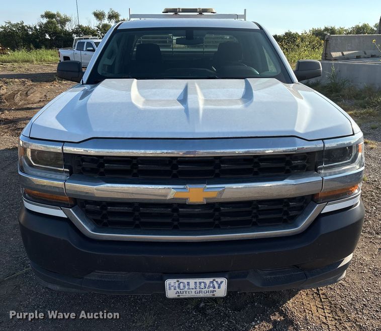 image for item EM0541 2018 Chevrolet Silverado 1500 Double Cab pickup truck