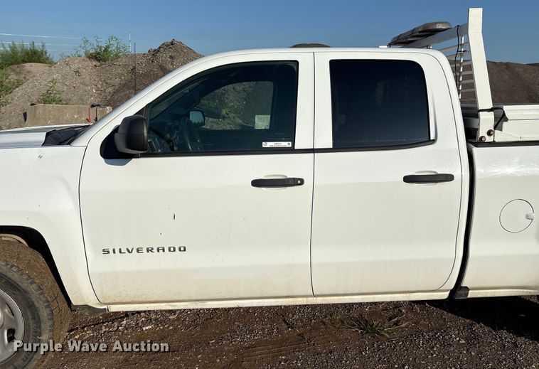 image for item EM0541 2018 Chevrolet Silverado 1500 Double Cab pickup truck