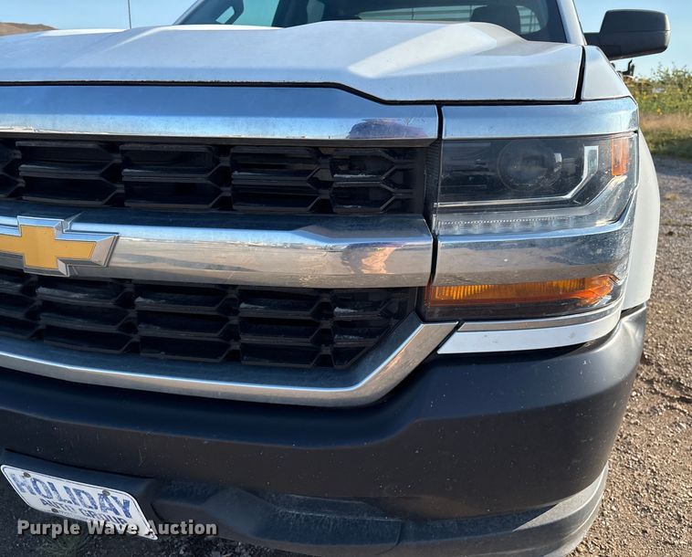 image for item EM0541 2018 Chevrolet Silverado 1500 Double Cab pickup truck