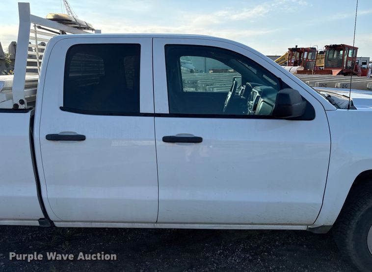 image for item EM0541 2018 Chevrolet Silverado 1500 Double Cab pickup truck