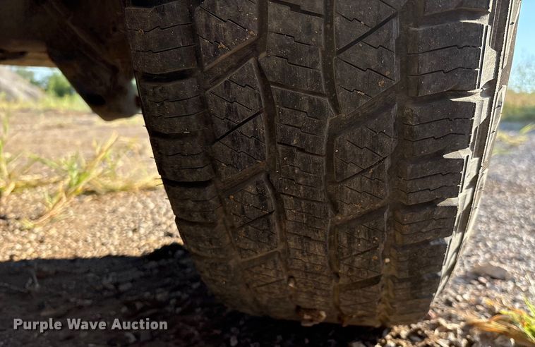 image for item EM0541 2018 Chevrolet Silverado 1500 Double Cab pickup truck