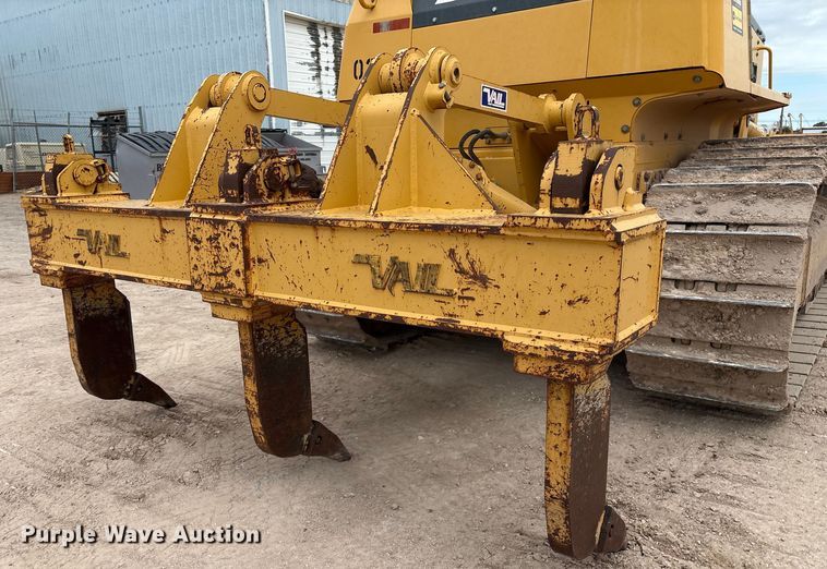 image for item EM0579 2010 John Deere 850J dozer