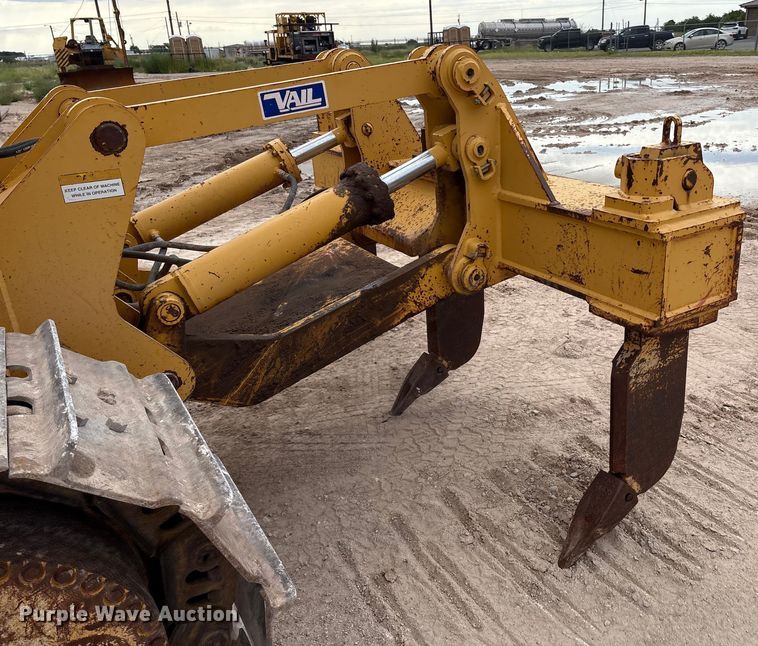 image for item EM0579 2010 John Deere 850J dozer