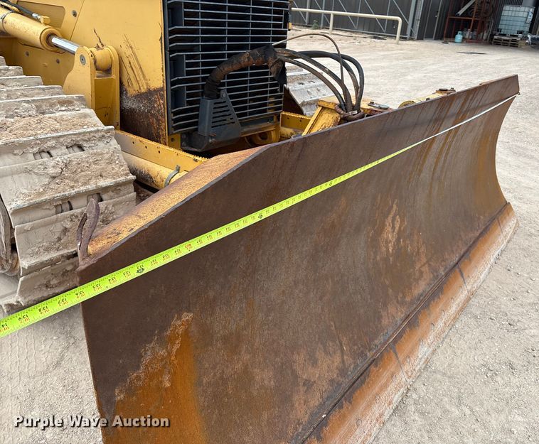 image for item EM0580 2010 John Deere 850J dozer