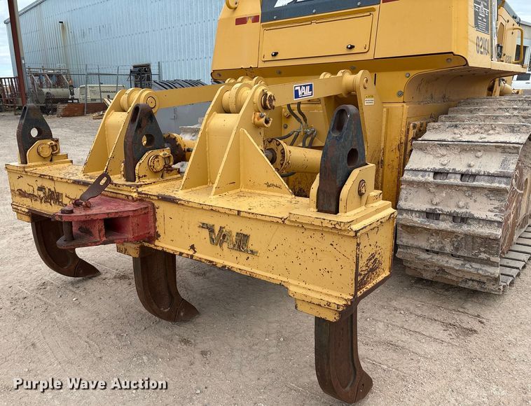 image for item EM0580 2010 John Deere 850J dozer