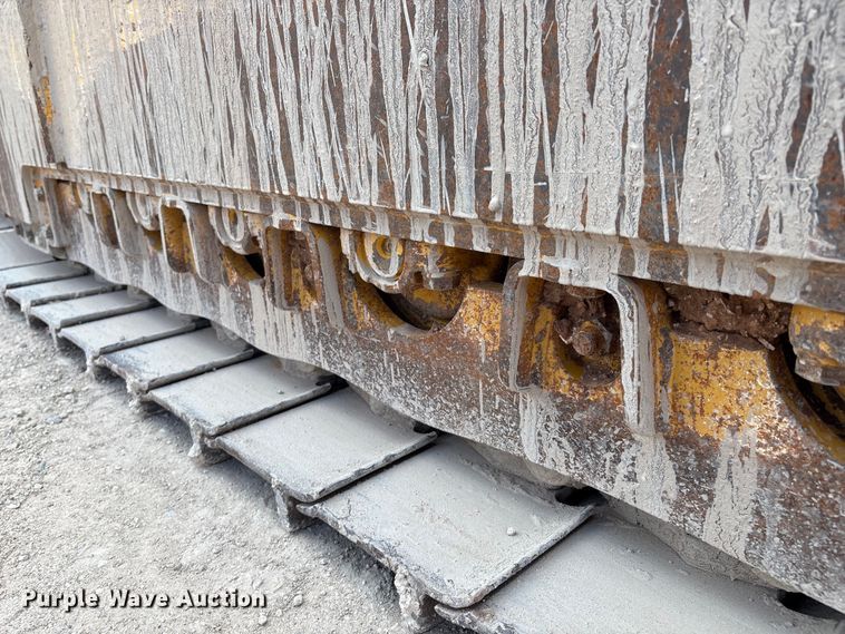 image for item EM0580 2010 John Deere 850J dozer