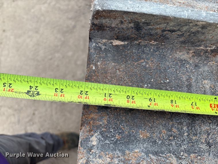 image for item EM0580 2010 John Deere 850J dozer