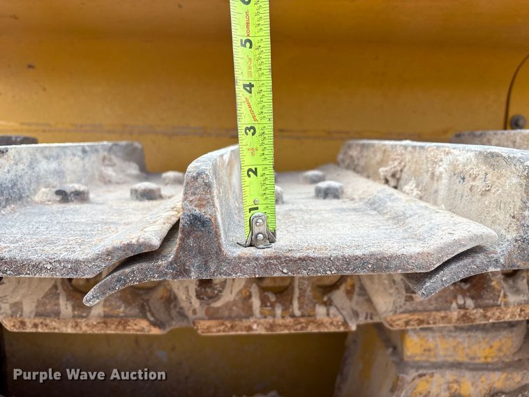 image for item EM0580 2010 John Deere 850J dozer