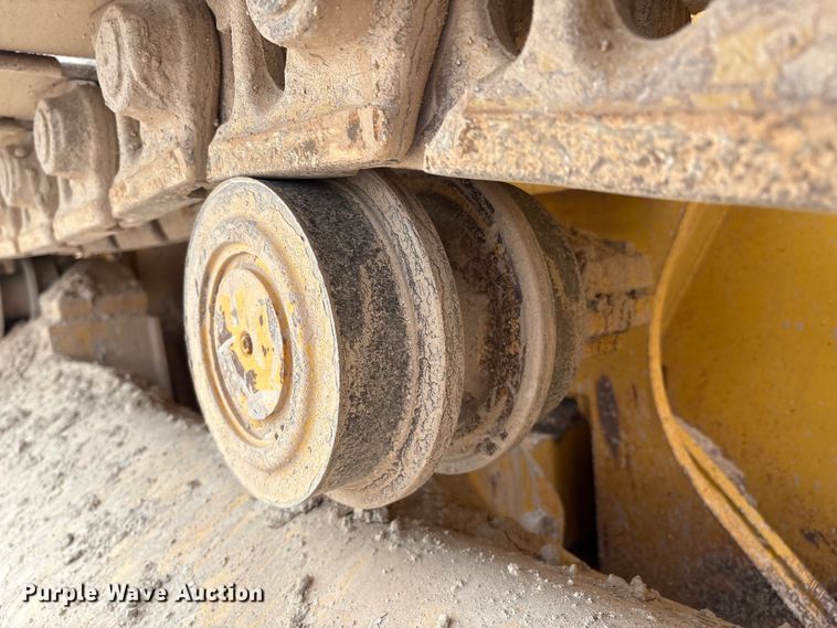 image for item EM0580 2010 John Deere 850J dozer