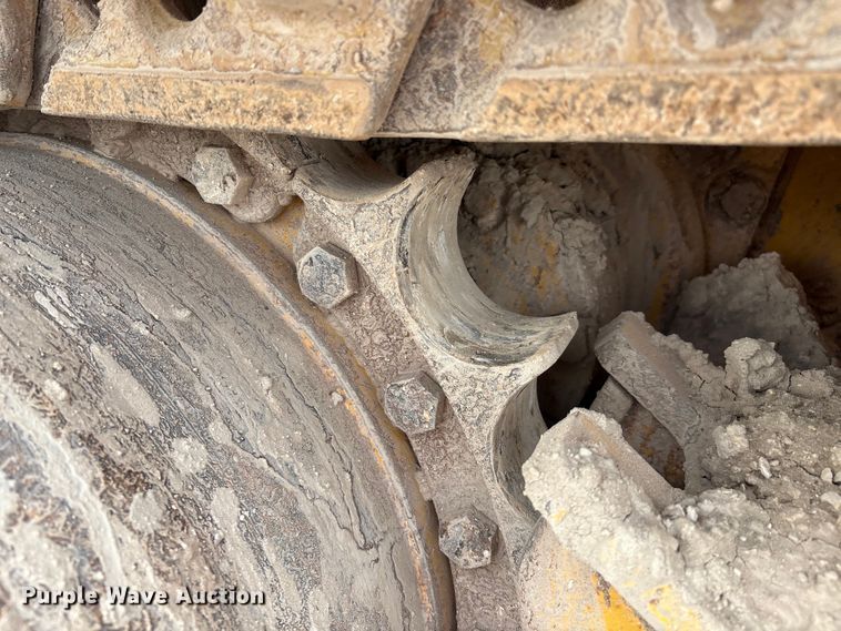 image for item EM0580 2010 John Deere 850J dozer