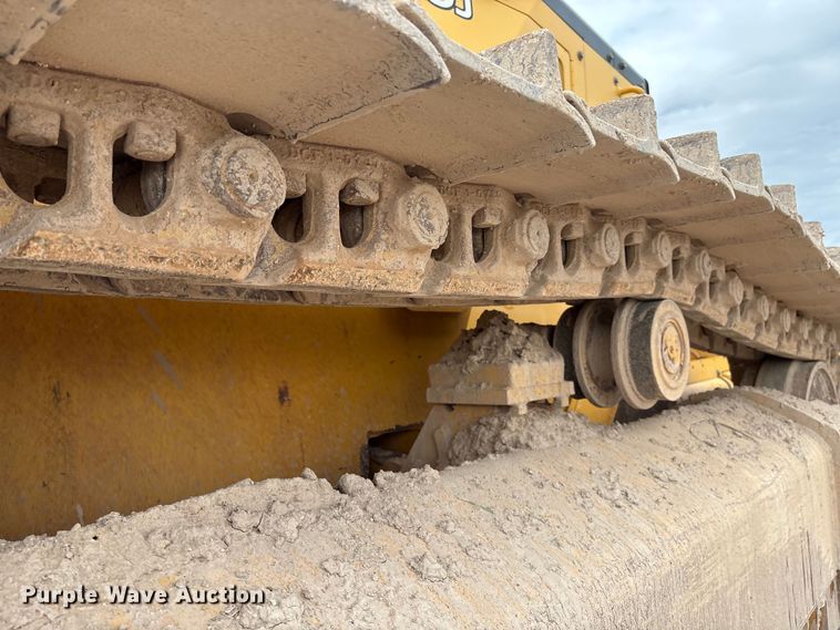 image for item EM0580 2010 John Deere 850J dozer