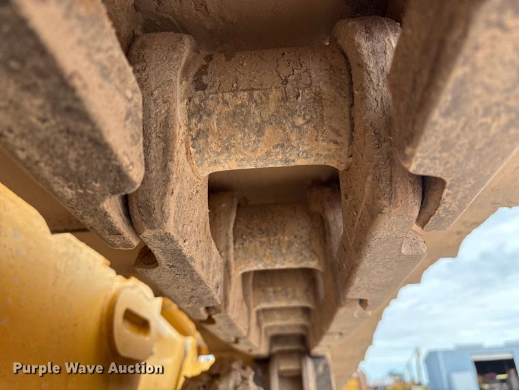 image for item EM0580 2010 John Deere 850J dozer