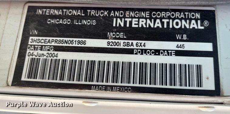 image for item EM0582 2005 International 9200i dump truck