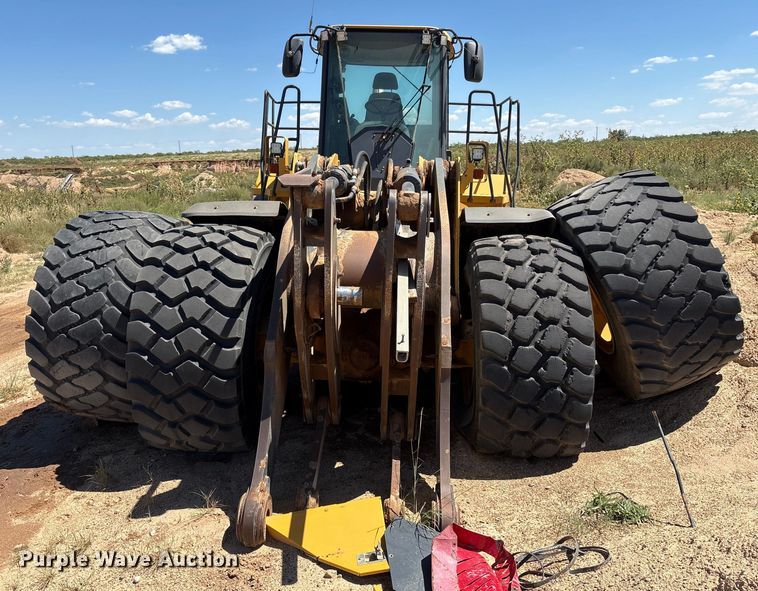 image for item EM0586 2015 John Deere 844K-II wheel loader