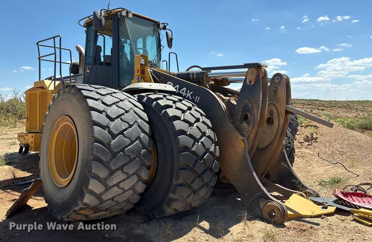 image for item EM0586 2015 John Deere 844K-II wheel loader