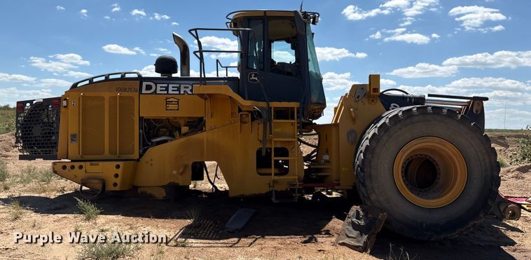 image for item EM0586 2015 John Deere 844K-II wheel loader
