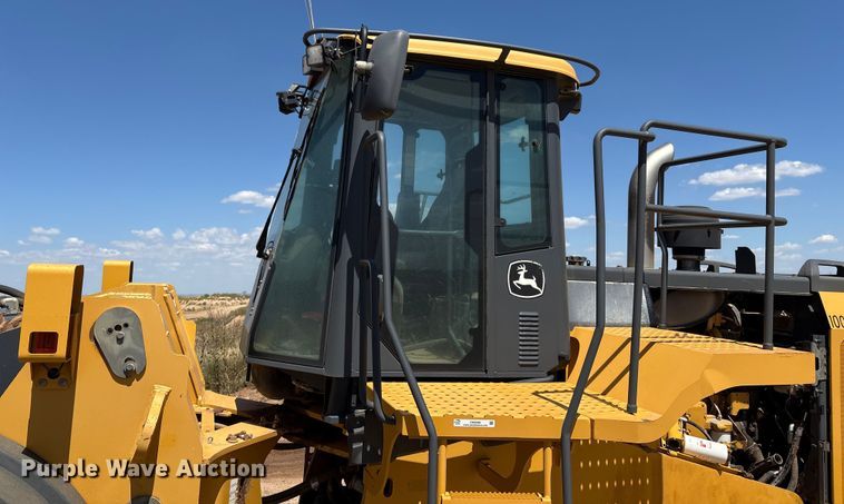 image for item EM0586 2015 John Deere 844K-II wheel loader