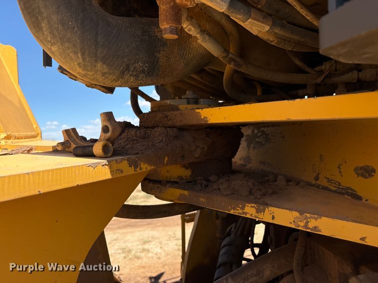 image for item EM0586 2015 John Deere 844K-II wheel loader