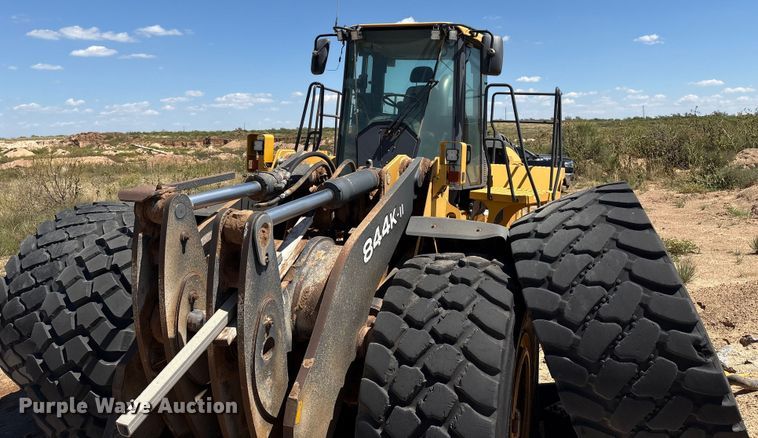 image for item EM0586 2015 John Deere 844K-II wheel loader