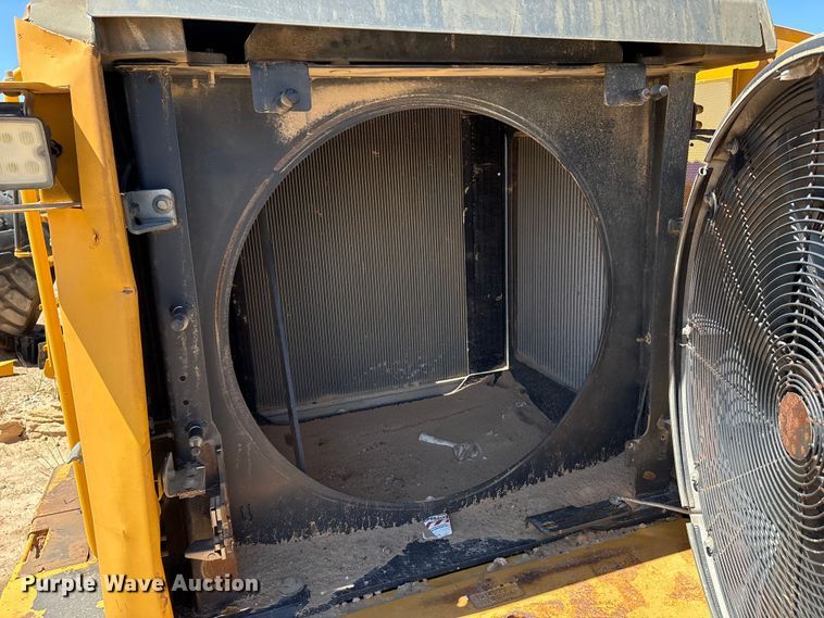 image for item EM0586 2015 John Deere 844K-II wheel loader