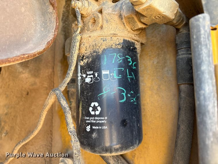 image for item EM0586 2015 John Deere 844K-II wheel loader