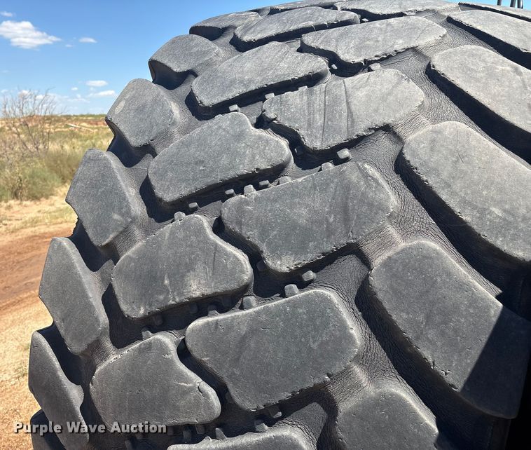 image for item EM0586 2015 John Deere 844K-II wheel loader