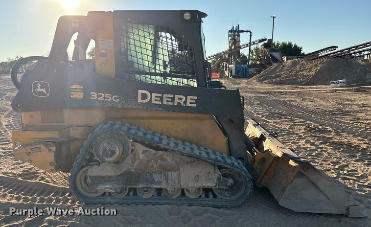 MINI CARGADOR SOBRE ORUGAS 2019 JOHN DEERE 325G