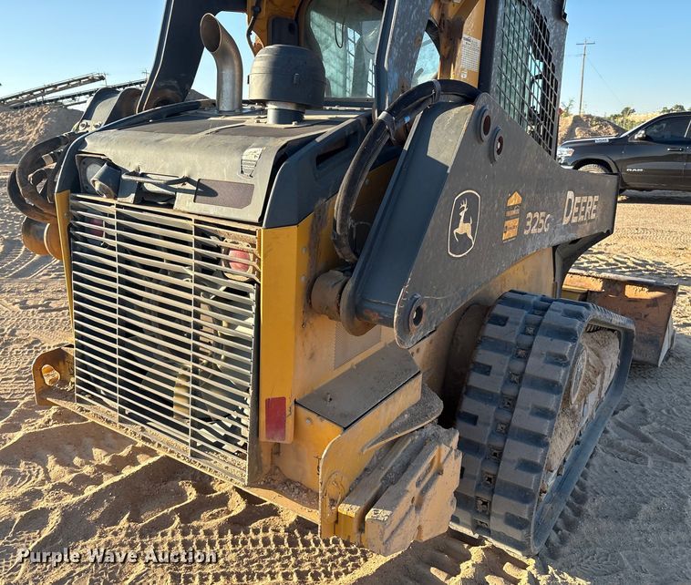 image for item EM0587 2019 John Deere 325G tracked skid steer loader
