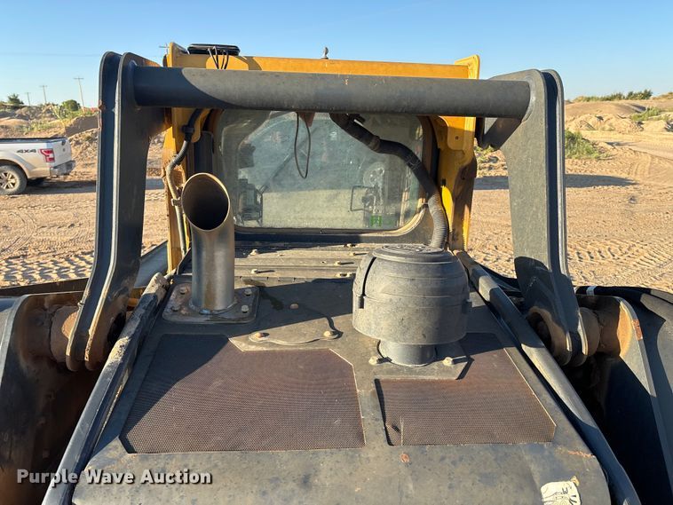 image for item EM0587 2019 John Deere 325G tracked skid steer loader