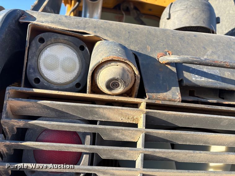 image for item EM0587 2019 John Deere 325G tracked skid steer loader