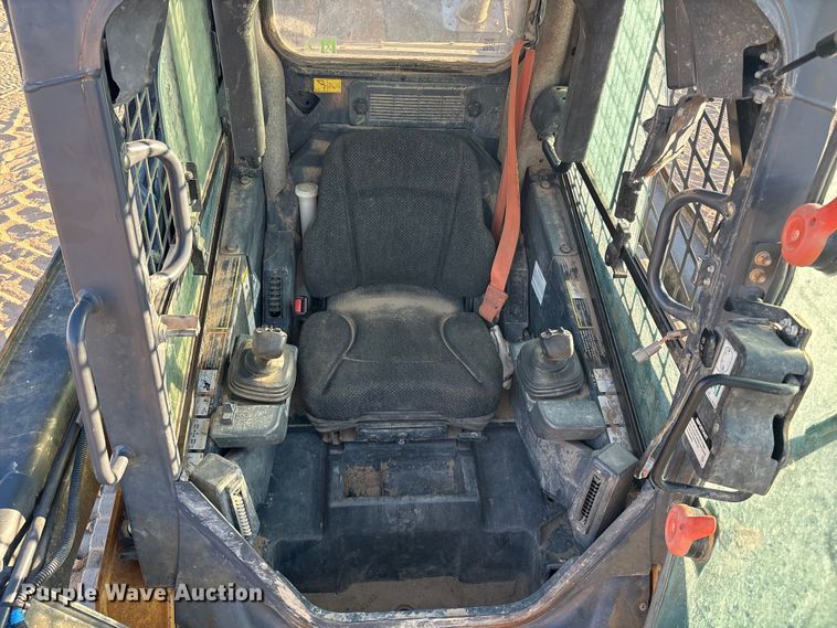 image for item EM0587 2019 John Deere 325G tracked skid steer loader