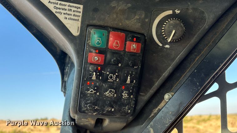 image for item EM0587 2019 John Deere 325G tracked skid steer loader