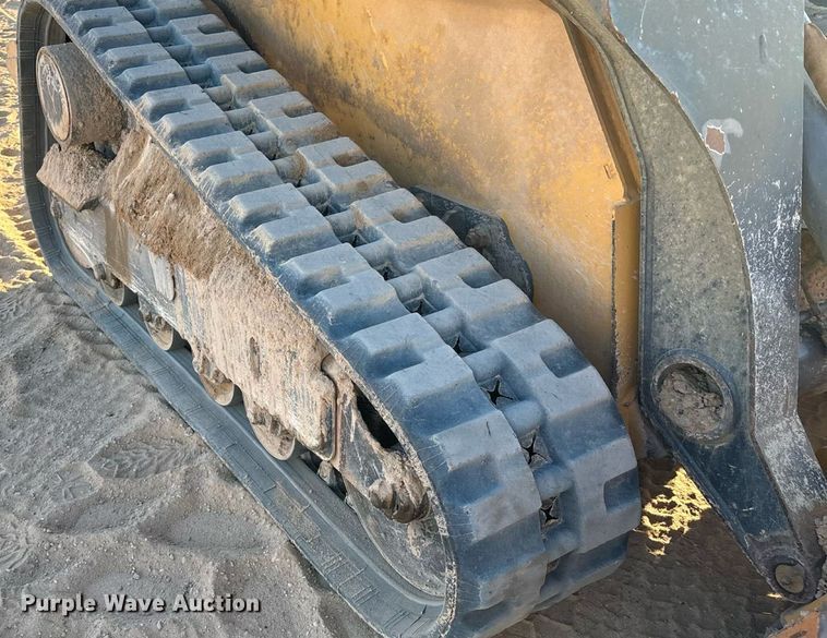 image for item EM0587 2019 John Deere 325G tracked skid steer loader