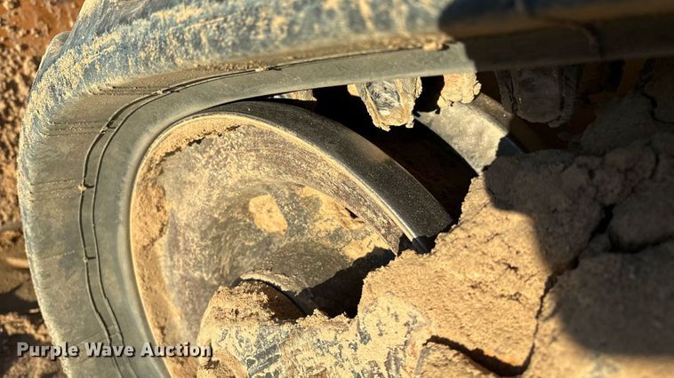 image for item EM0587 2019 John Deere 325G tracked skid steer loader