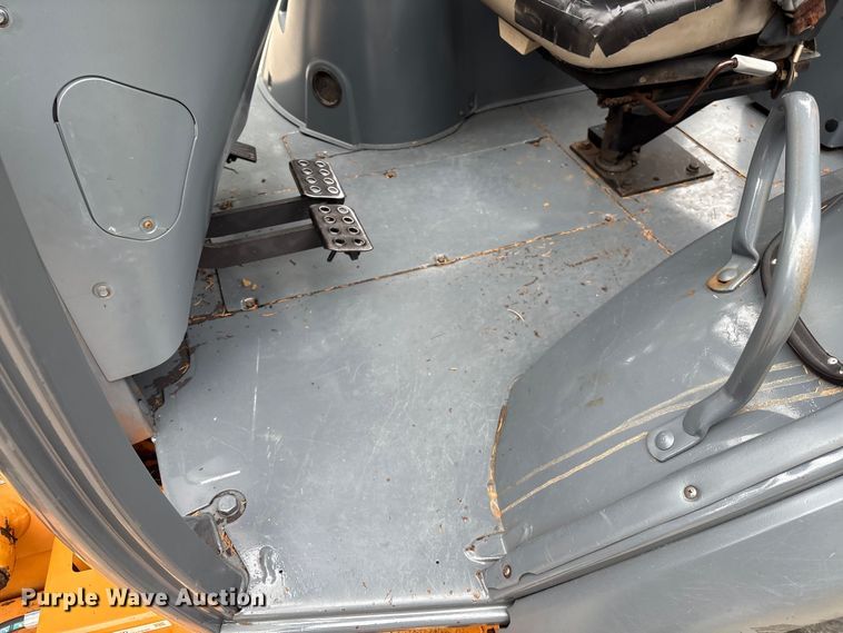 image for item EM0590 2003 Case 580 Super M backhoe