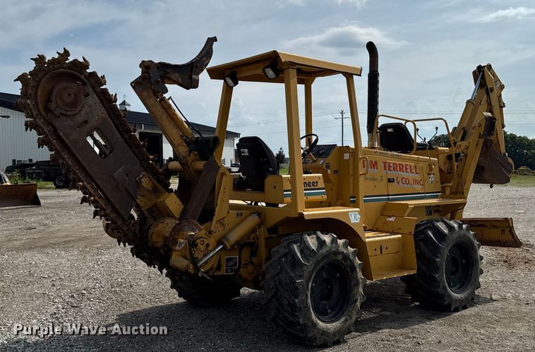 image for item EM2299 1997 Vermeer V8550 trencher