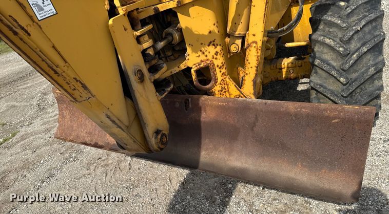 image for item EM2299 1997 Vermeer V8550 trencher