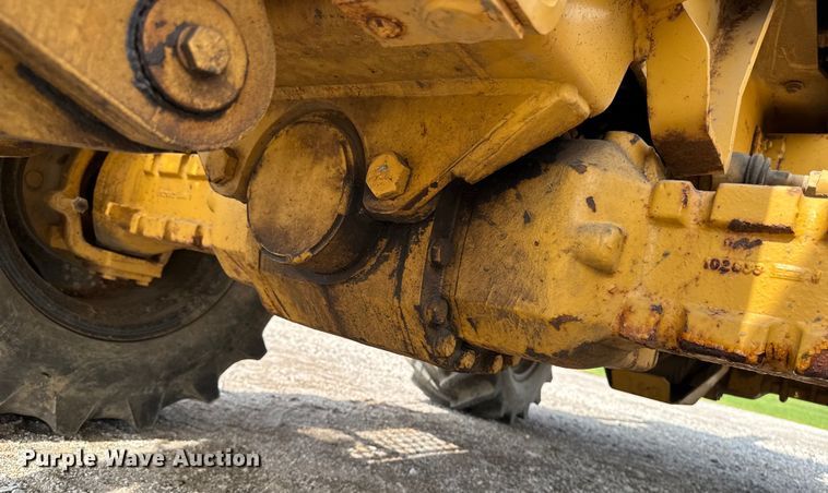 image for item EM2299 1997 Vermeer V8550 trencher