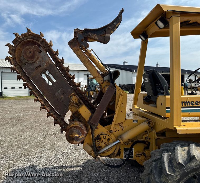 image for item EM2299 1997 Vermeer V8550 trencher