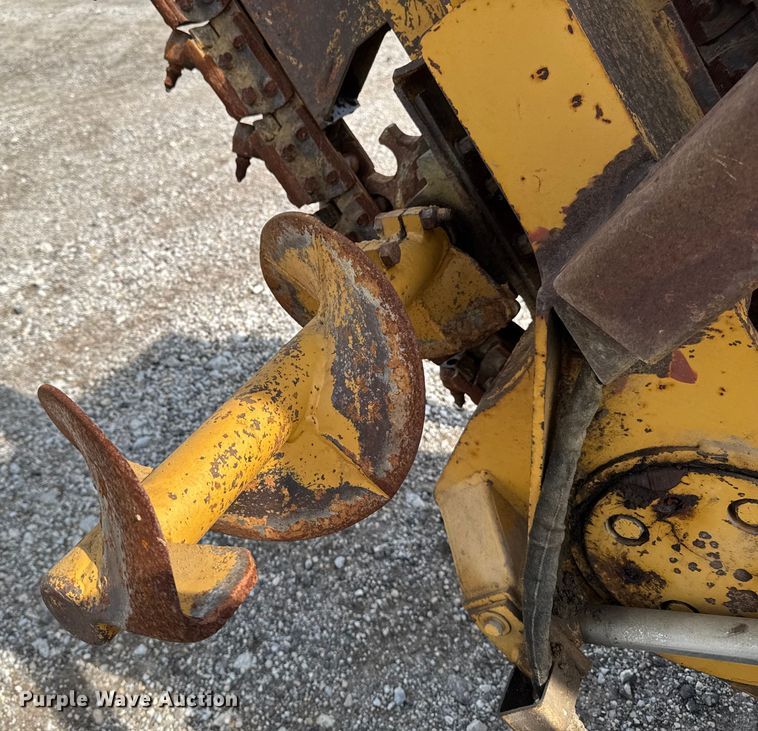 image for item EM2299 1997 Vermeer V8550 trencher