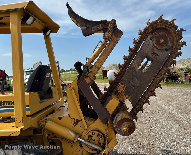 image for item EM2299 1997 Vermeer V8550 trencher
