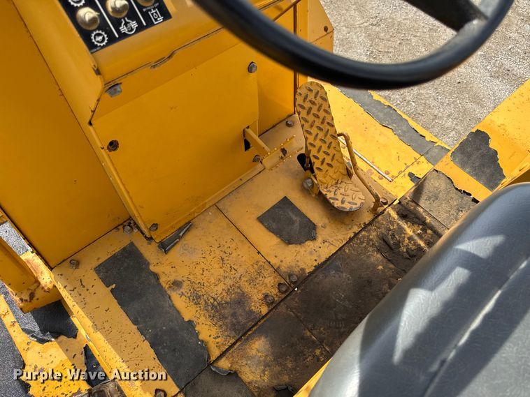 image for item EM2299 1997 Vermeer V8550 trencher