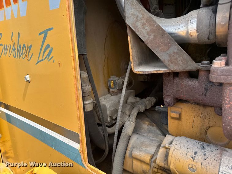 image for item EM2299 1997 Vermeer V8550 trencher